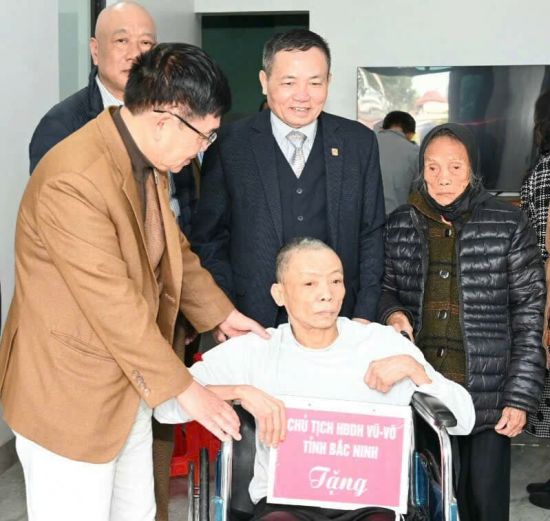 HĐDH Vũ - Võ tỉnh Bắc Ninh thăm và tặng quà cho bà con dòng họ…