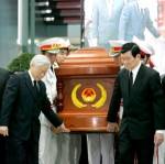 Tiễn đưa cố chủ tịch Võ Chí Công về nghĩa trang TP HCM